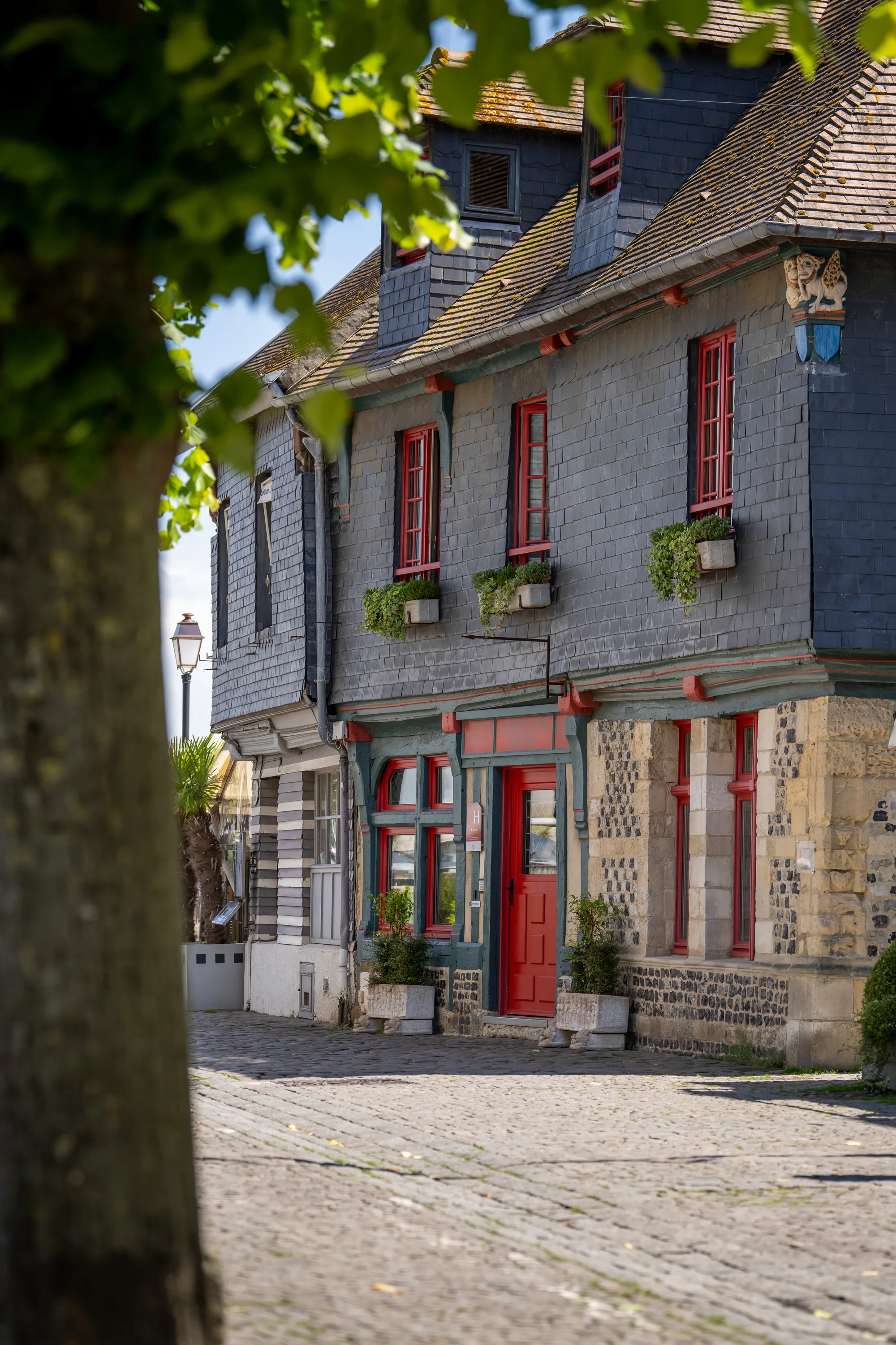 L'Absinthe Hôtel