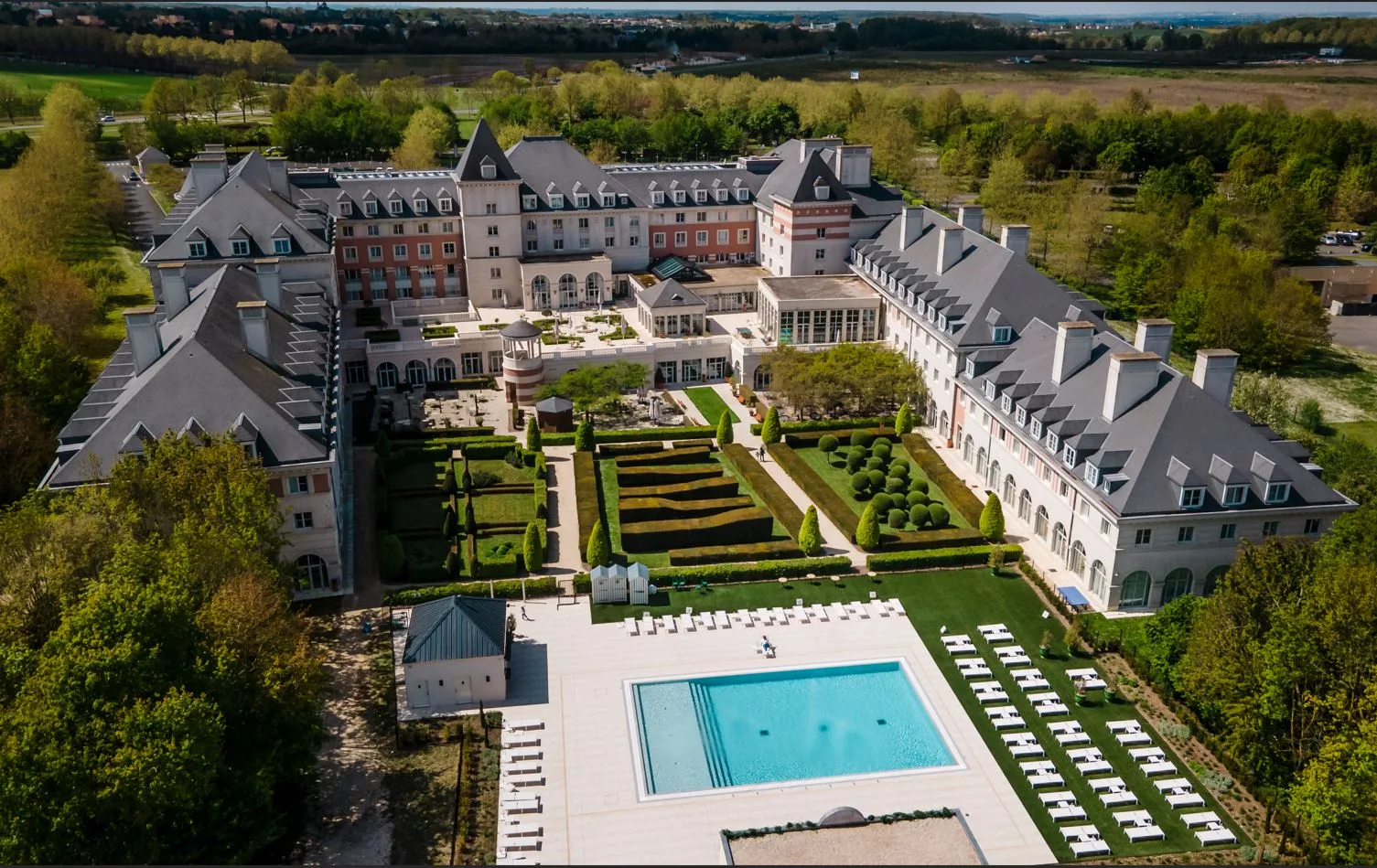 Dream Castle Hotel